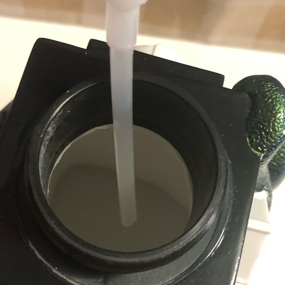 Bath & Body Works HAUNTED HOUSE HALLOWEEN Foaming SOAP DISPENSER - Picture 7 of 7